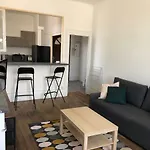 Pasteur 4*