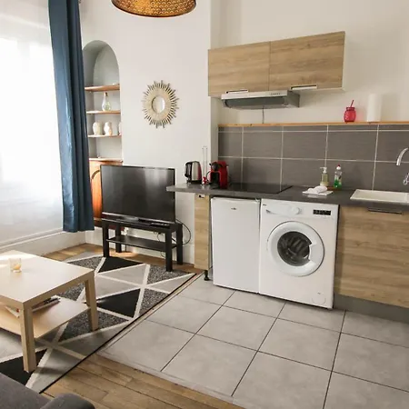Pasteur Aparthotel