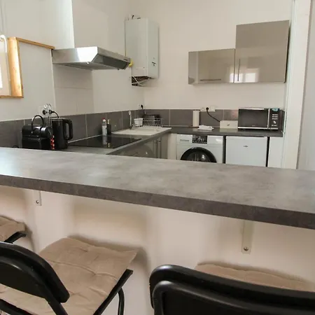 Aparthotel Pasteur 4*