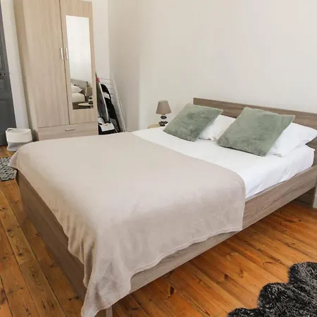 Pasteur Aparthotel
