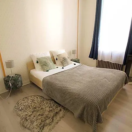 Pasteur Aparthotel
