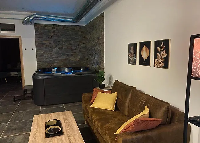 Pasteur Apartahotel 4*